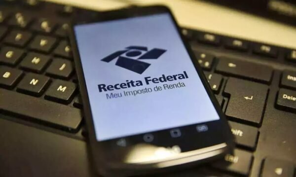 Receita Federal abre consulta aos 1º lote de restituição do Imposto de