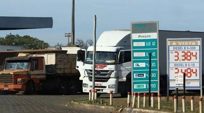 Estado deixa de arrecadar R$ 156,6 milhões de ICMS para barrar aumento do diesel