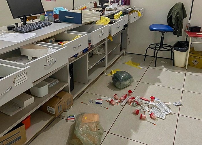 Prédio da Farmácia Municipal é invadido em São Gabriel do Oeste