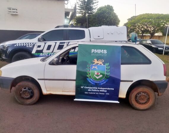 Carro furtado é recuperado pela Polícia Militar de São Gabriel do Oeste