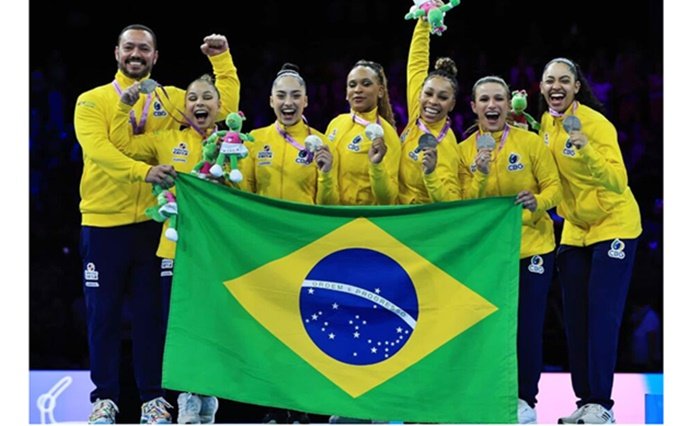 Brasil conquista prata inédita por equipes no Mundial de ginástica, ginástica  artística