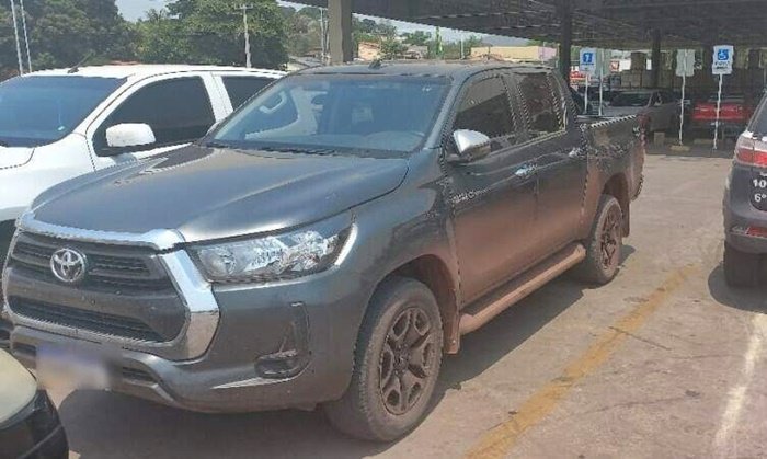 Caminhonete furtada em Corumbá