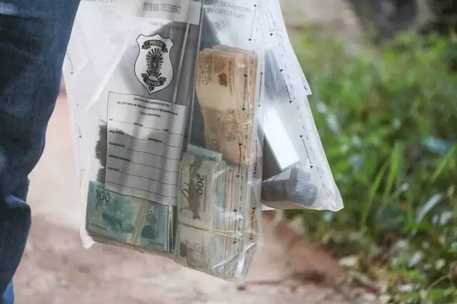 Dinheiro apreendido CG