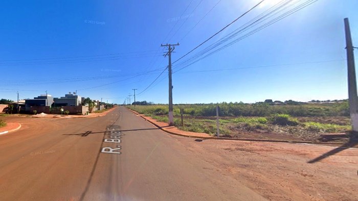 Rua Beja Flor com Rouxinóis