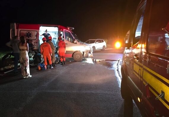 Acidente ambulância BR-262