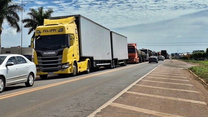 Pare e siga BR-163 SGO