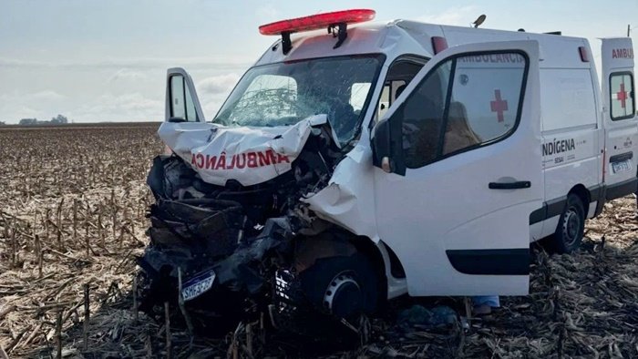 Ambulância acidente