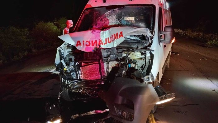 Ambulância acidente Terenos
